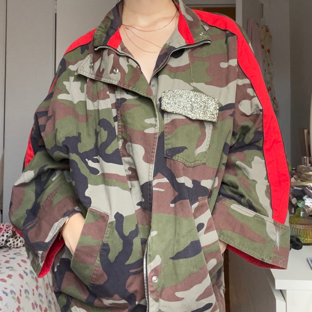 Zara camo zip up jacket